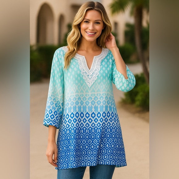 Alfred Dunner Blue and White Women's Blouse 💎 - Picture 1 of 11